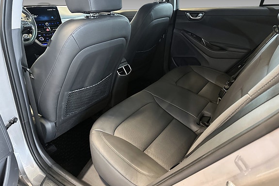 Hyundai IONIQ 16 of 22