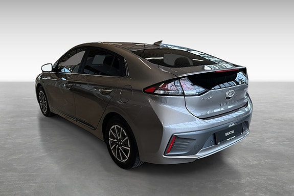 Hyundai IONIQ 3 of 22