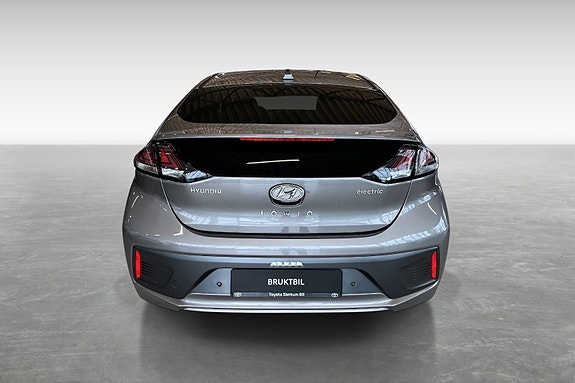 Hyundai IONIQ 4 of 22