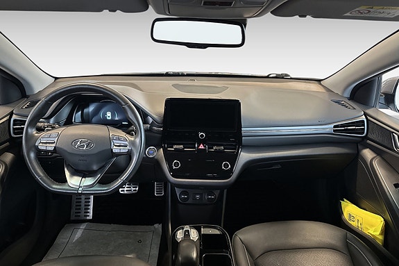Hyundai IONIQ 10 of 22