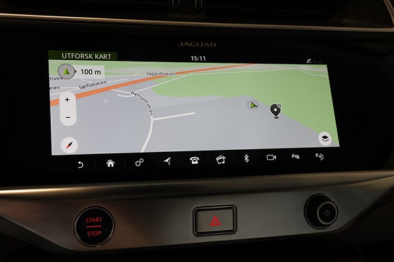 Jaguar I-PACE 25 of 30