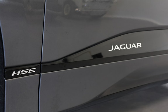 Jaguar I-PACE 9 of 30