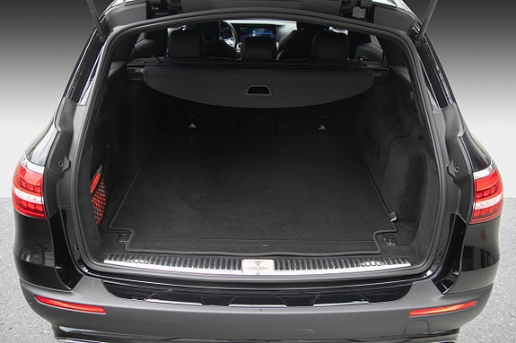 Mercedes-Benz E220 d 10 of 23