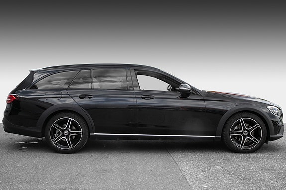 Mercedes-Benz E220 d 4 of 23