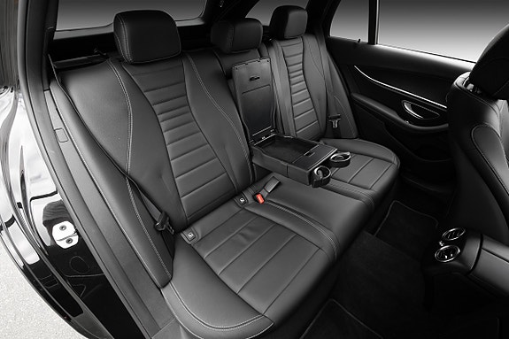 Mercedes-Benz E220 d 22 of 23