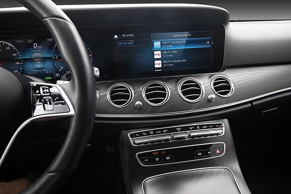 Mercedes-Benz E220 d 13 of 23