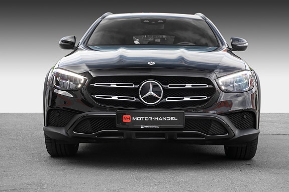 Mercedes-Benz E220 d 3 of 23