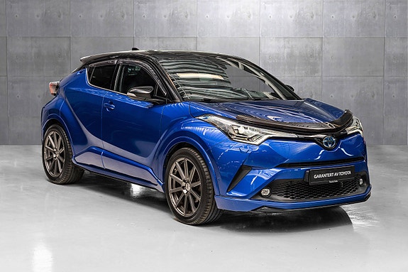Toyota C-HR 3 of 25
