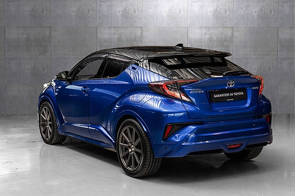 Toyota C-HR 6 of 25