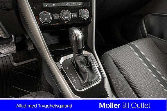 Volkswagen T-Roc 19 of 24