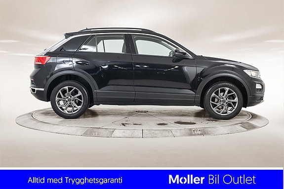 Volkswagen T-Roc 6 of 24