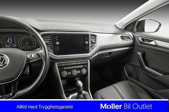 Volkswagen T-Roc 14 of 24