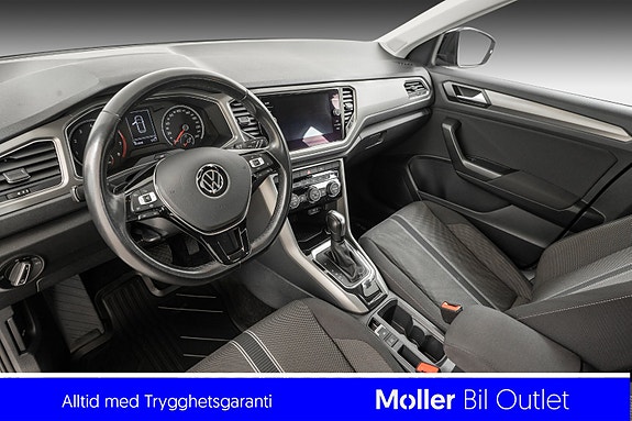 Volkswagen T-Roc 10 of 24