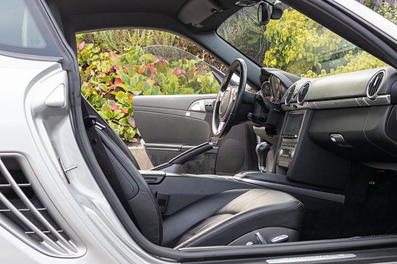 Porsche Cayman 8 of 12