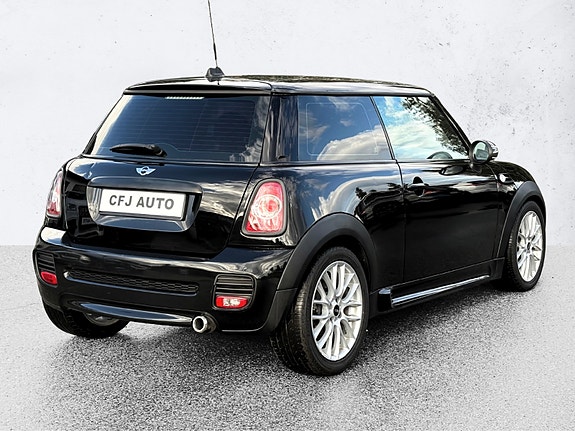MINI One 11 of 30