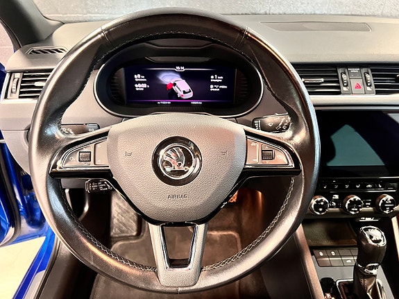 Skoda Octavia 18 of 29
