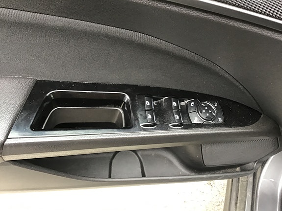 Ford Mondeo 8 of 11