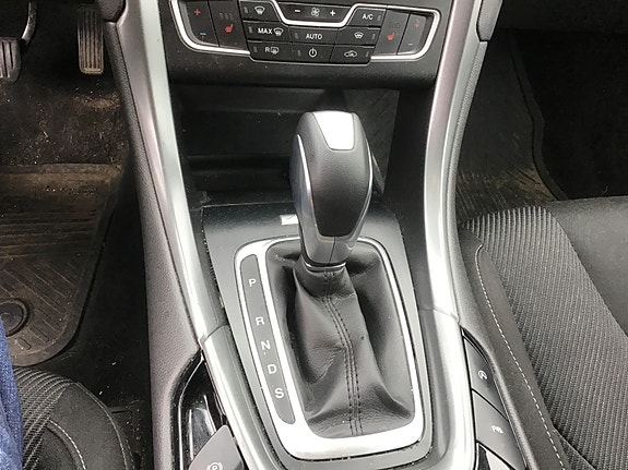 Ford Mondeo 10 of 11