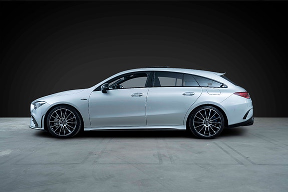 Mercedes-Benz CLA35 5 of 27