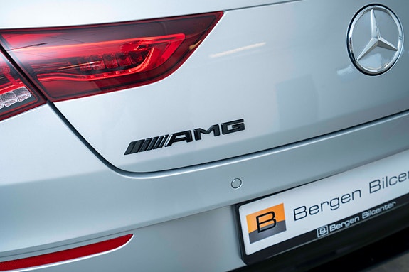 Mercedes-Benz CLA35 9 of 27