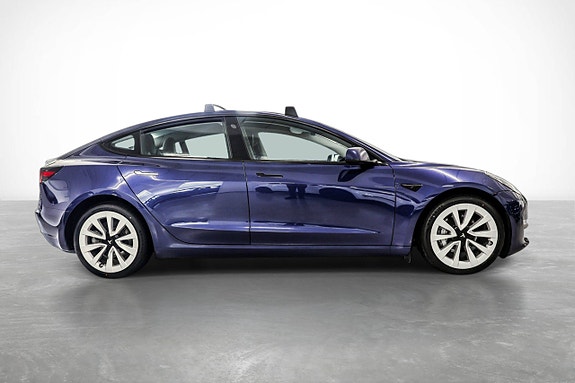 Tesla Model 3 6 of 30