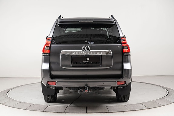 Toyota Land Cruiser 6 of 30