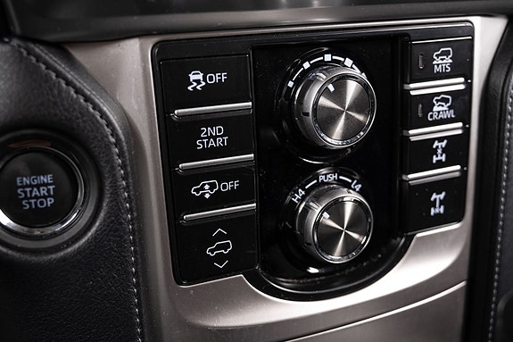 Toyota Land Cruiser 16 of 30