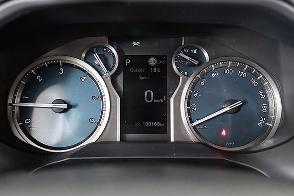 Toyota Land Cruiser 9 of 30