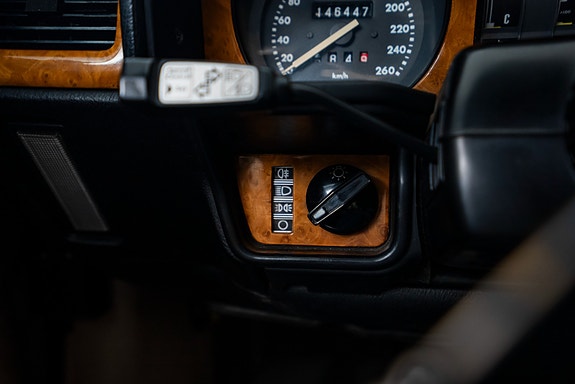 Jaguar XJS 12 of 18
