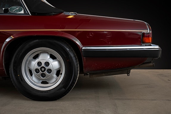 Jaguar XJS 6 of 18