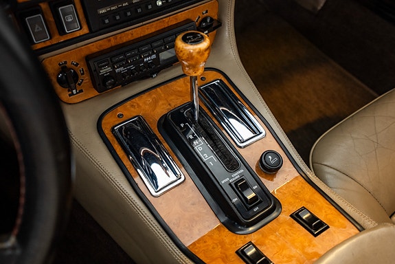 Jaguar XJS 14 of 18