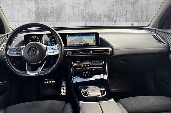Mercedes-Benz EQC400 14 of 19