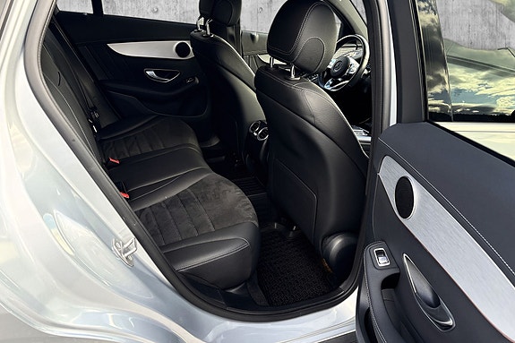 Mercedes-Benz EQC400 10 of 19