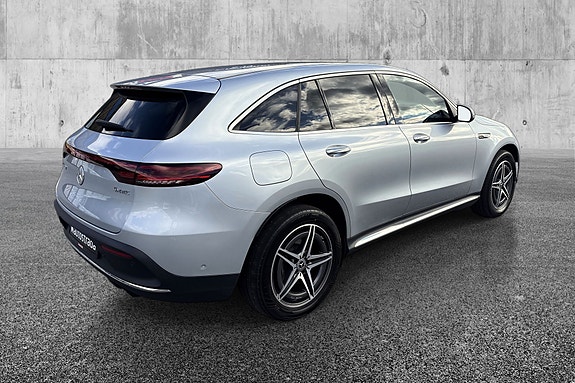 Mercedes-Benz EQC400 5 of 19