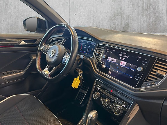 Volkswagen T-Roc 20 of 30