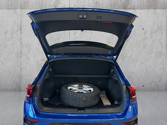 Volkswagen T-Roc 14 of 30