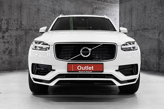 Volvo XC90 7 of 15