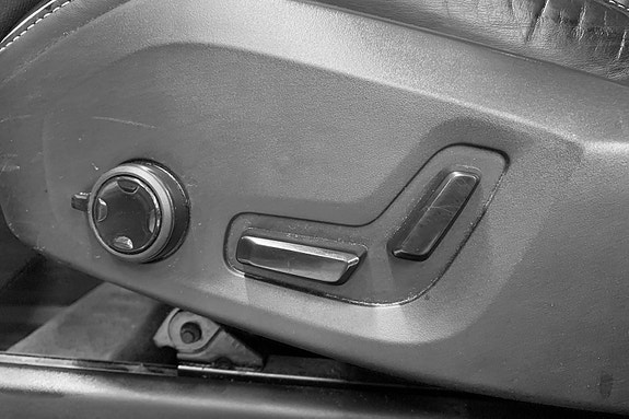 Volvo XC90 15 of 15