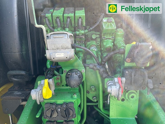 John Deere 6250R 50 KM Ultimate front hydr og pto, auto trac ready, luftbrems++ 17 of 22