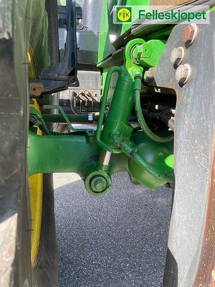 John Deere 6250R 50 KM Ultimate front hydr og pto, auto trac ready, luftbrems++ 13 of 22