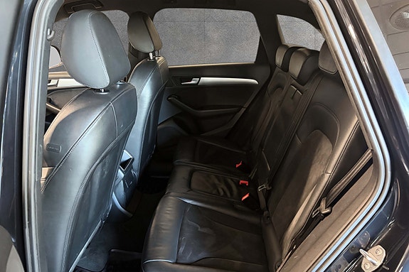 Audi Q5 12 of 30
