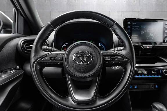 Toyota Yaris Cross 8 of 22