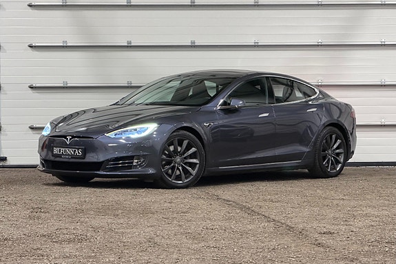 Tesla Model S 7 of 30