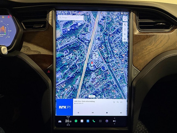 Tesla Model S 21 of 30