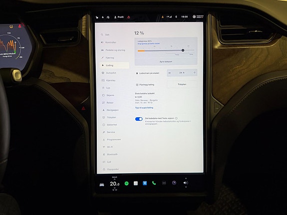 Tesla Model S 23 of 30