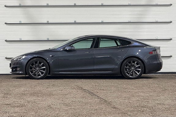 Tesla Model S 5 of 30