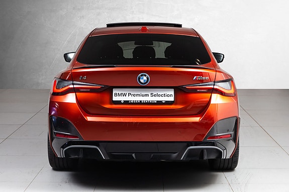 BMW i4 8 of 30