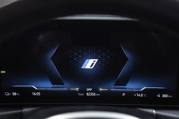 BMW i4 14 of 30