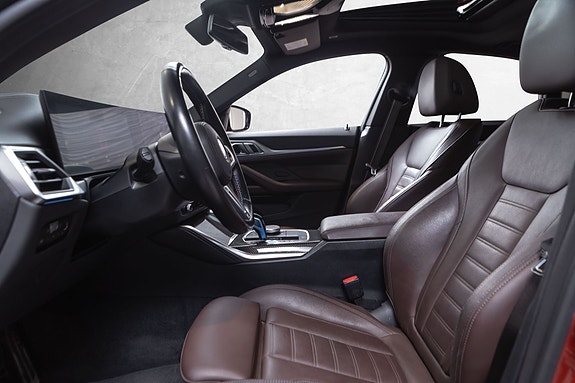 BMW i4 25 of 30