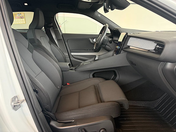 Polestar 2 13 of 21